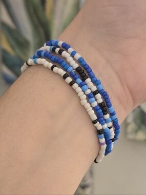💙 Handmade Blue & White Beaded Bracelet Set – 4pc Stackable Seed Bead Bracelets
